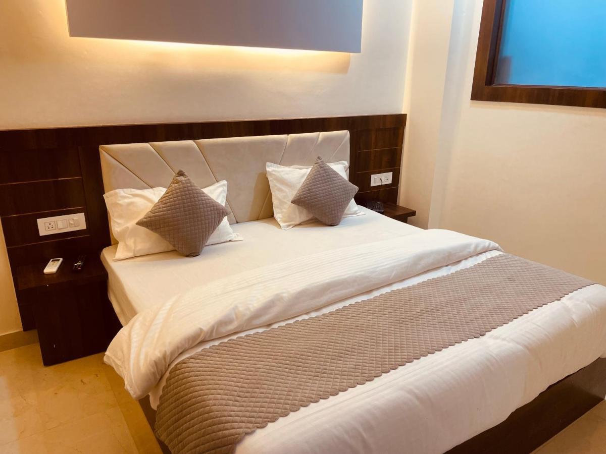 Divine Ganga - Luxury Comfort ! Travellers Delight ! Budget Friendly ! Prime Location ! Guest Favourite Haridwār المظهر الخارجي الصورة