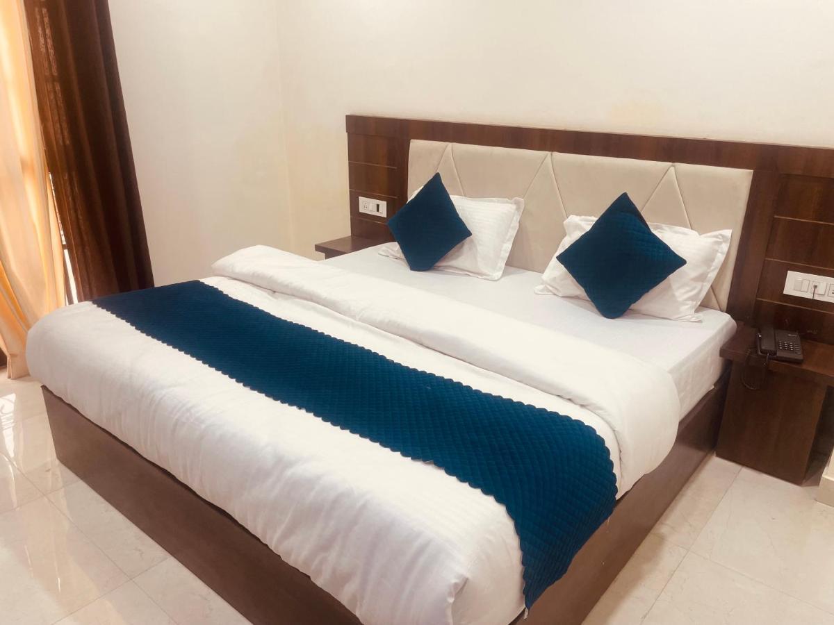 Divine Ganga - Luxury Comfort ! Travellers Delight ! Budget Friendly ! Prime Location ! Guest Favourite Haridwār المظهر الخارجي الصورة
