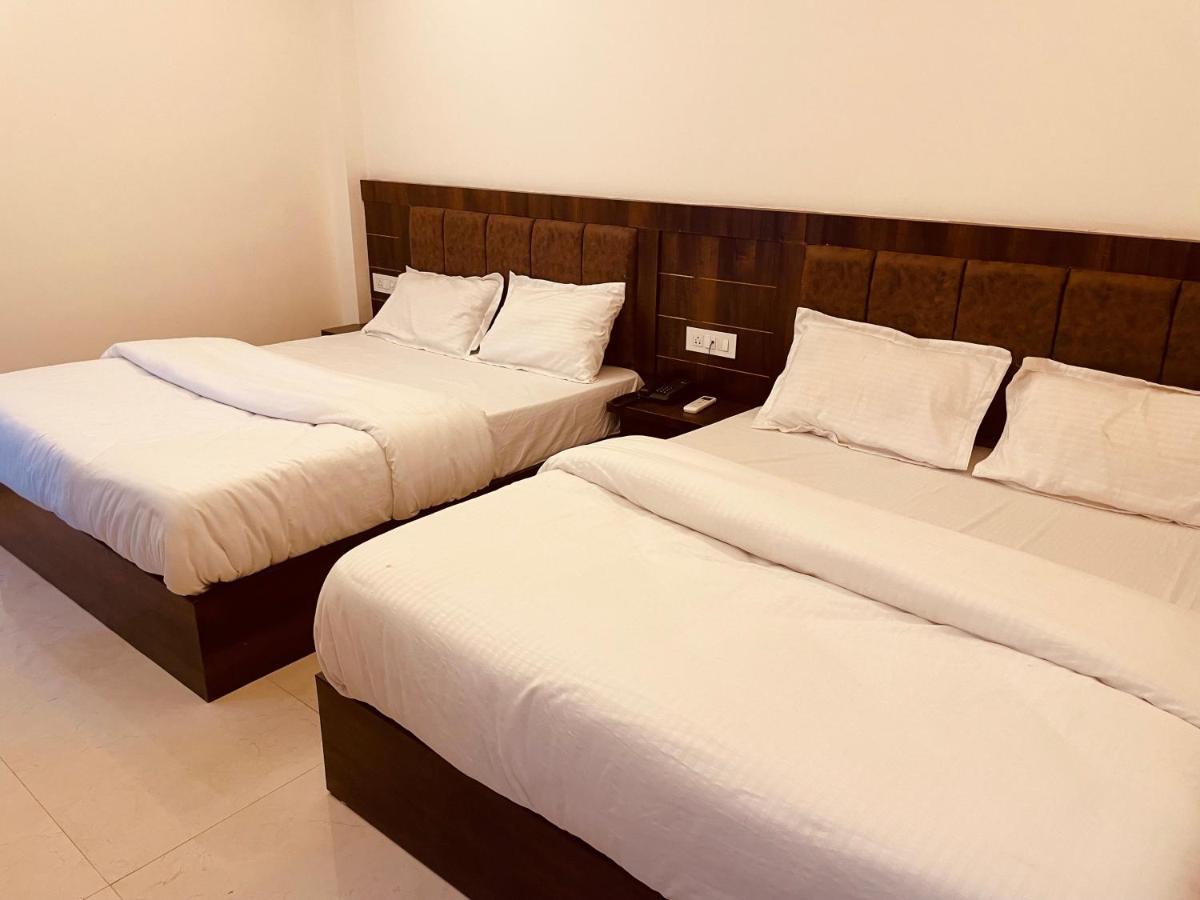 Divine Ganga - Luxury Comfort ! Travellers Delight ! Budget Friendly ! Prime Location ! Guest Favourite Haridwār المظهر الخارجي الصورة